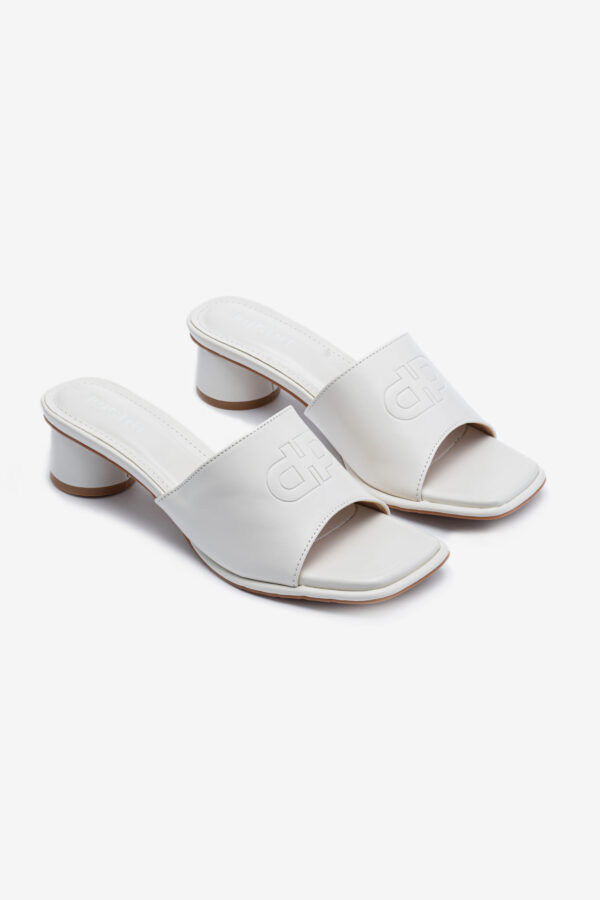 Guốc nữ cao cấp - ugq2402