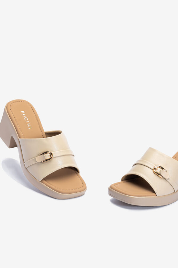 Guốc nữ Pucini UGQ2502